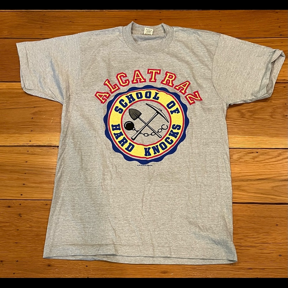 Vintage 1986 Alcatraz School Of Hard Knocks San Francisco Tee Winterland USA - L